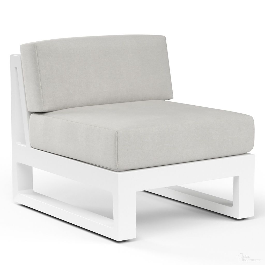 The appearance of Newport Armless Club Chair in Cast Silver designed by Sunset West in the modern / contemporary interior design. This cast silver piece of furniture was selected by 1StopBedrooms from Newport Collection to add a touch of cosiness and style into your home. Sku: SW4801-AC-SLVR-STKIT. Material: Aluminum.