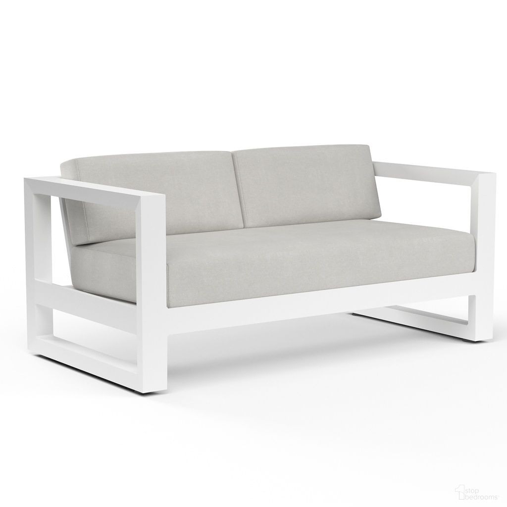 The appearance of Newport Loveseat in Cast Silver designed by Sunset West in the modern / contemporary interior design. This cast silver piece of furniture was selected by 1StopBedrooms from Newport Collection to add a touch of cosiness and style into your home. Sku: SW4801-22-SLVR-STKIT. Material: Aluminum.