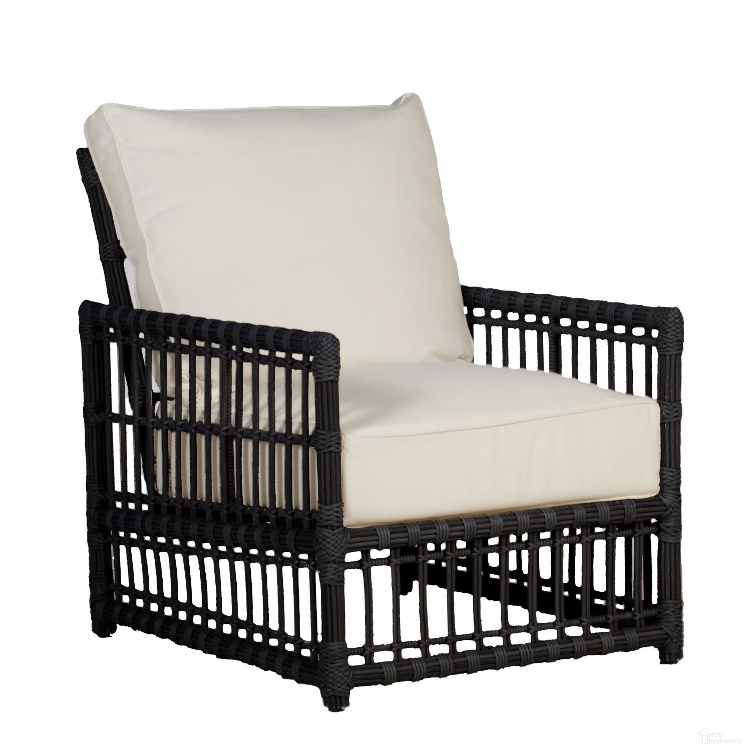 The appearance of Newport Woven Lounge In Avila Navy designed by Summer Classics in the transitional interior design. This avila navy piece of furniture  was selected by 1StopBedrooms from Newport Collection to add a touch of cosiness and style into your home. Sku: 32320+C621P4947N. Material: Wicker.
