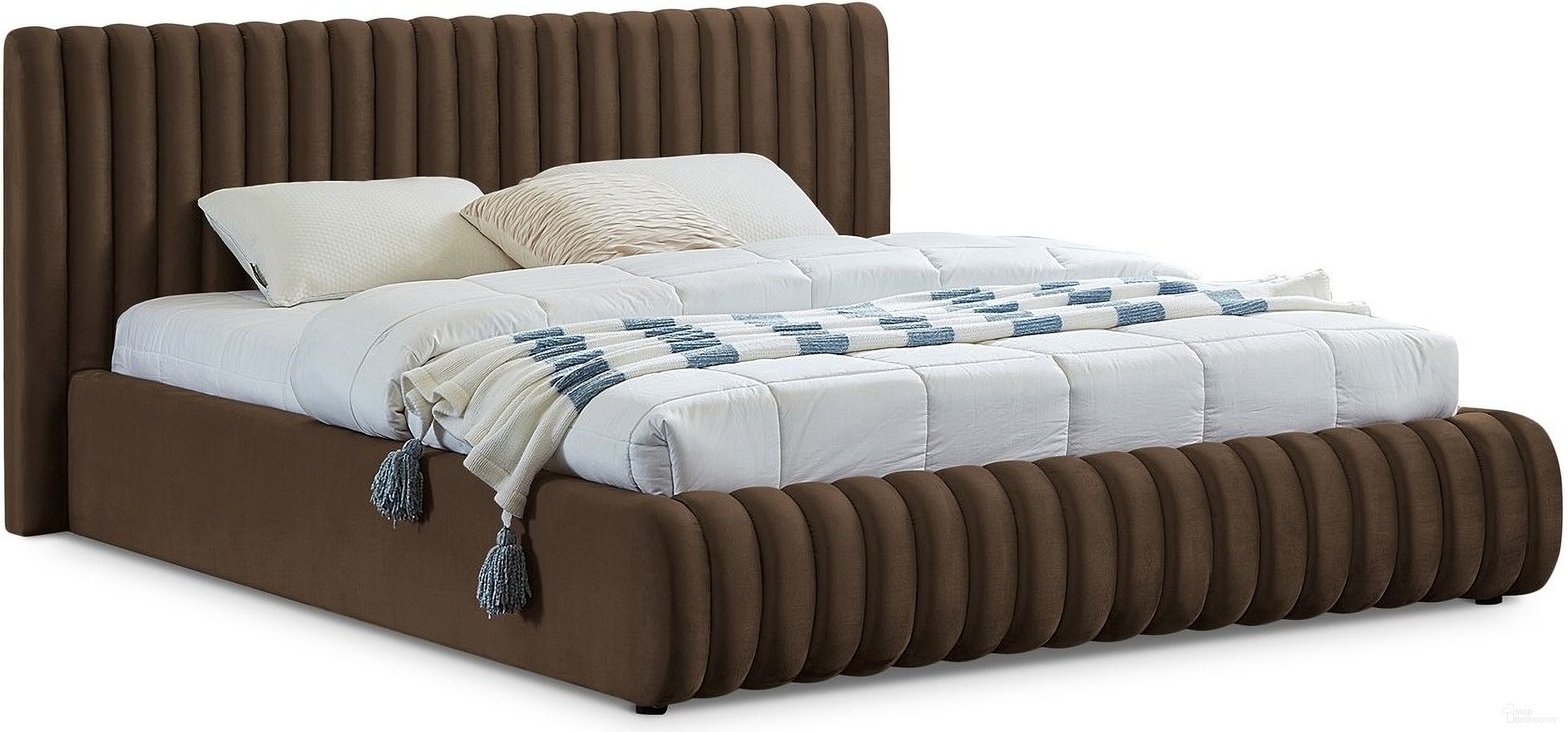 Nico Velvet Queen Bed In Brown
