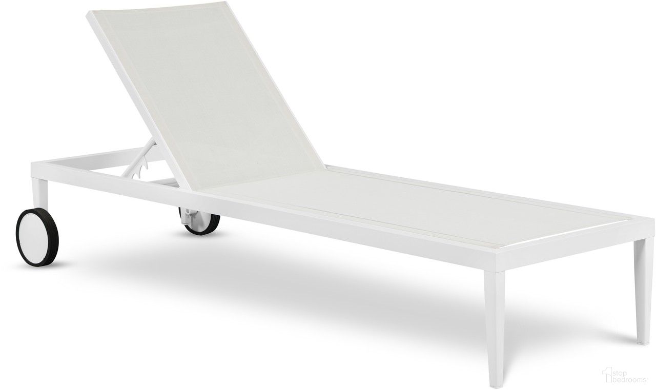 Nizuc Water Resistant Fabric Outdoor Patio Aluminum Mesh Chaise Lounge Chair In White