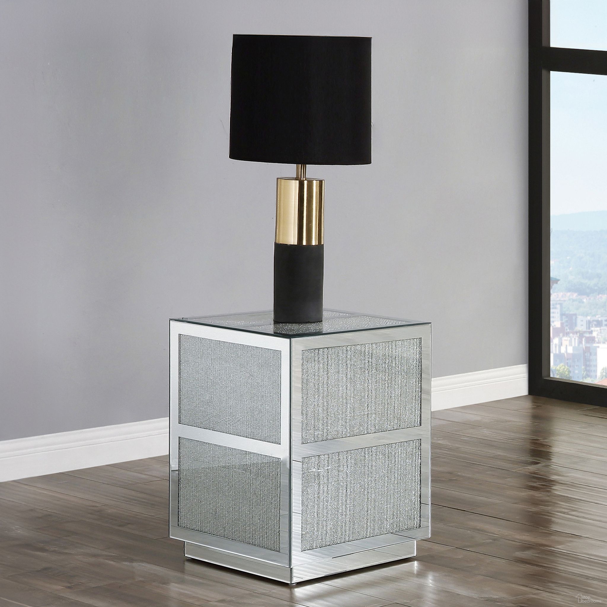 The appearance of Noralie Cube End Table In Mirrored designed by ACME in the glam interior design. This mirrored piece of furniture was selected by 1StopBedrooms from Noralie Collection to add a touch of cosiness and style into your home. Sku: 88017. Material: Wood.