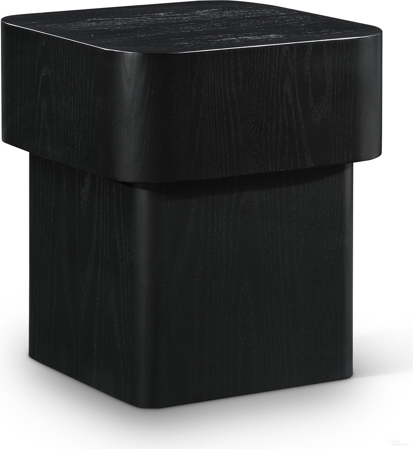 The appearance of Oakmont End Table In Black designed by Meridian in the modern / contemporary interior design. This black piece of furniture  was selected by 1StopBedrooms from Oakmont Collection to add a touch of cosiness and style into your home. Sku: 99039Black-E. Material: Oak Veneer.