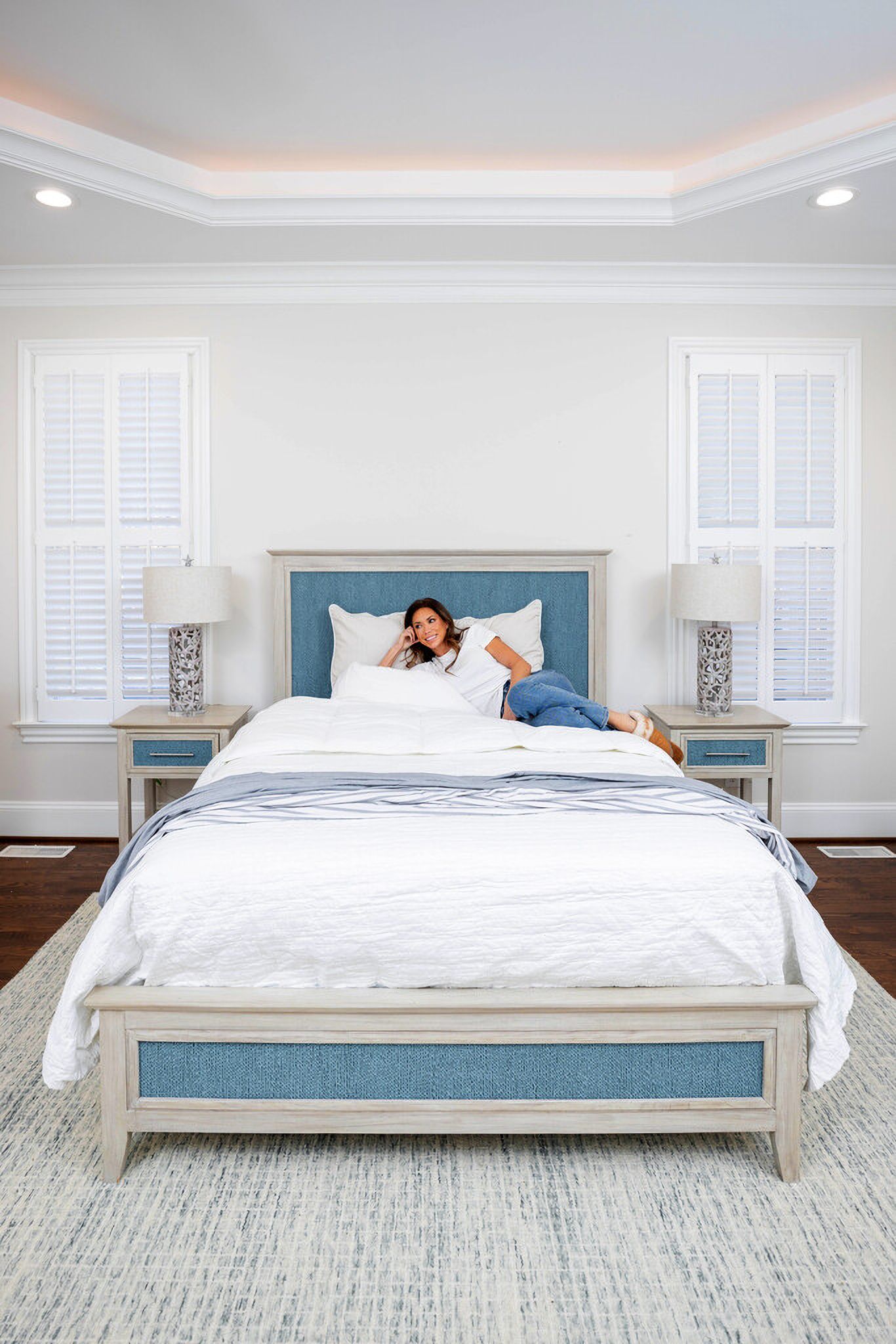 The appearance of Ocean Isles Queen Woven Bed In Ocean Blue and Ivory designed by Sea Winds Trading in the coastal interior design. This blue and ivory piece of furniture  was selected by 1StopBedrooms from Ocean Isles Collection to add a touch of cosiness and style into your home. Sku: B555QBED-OCEANBLUE. Bed Type: Panel Bed. Material: Wood. Bed Size: Queen.