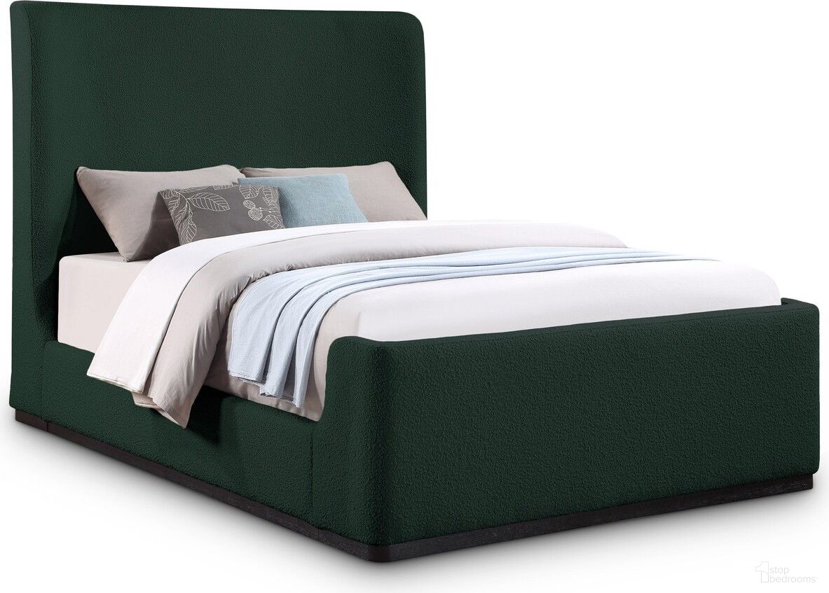 The appearance of Oliver Boucle Fabric Full Bed In Green designed by Meridian in the modern / contemporary interior design. This green piece of furniture was selected by 1StopBedrooms from Oliver Collection to add a touch of cosiness and style into your home. Sku: OliverGreen-F Box 1/3 (Headboard);OliverGreen-F Box 2/3 (Footboard / Slats);OliverGreen-F Box 3/3 (Rails). Bed Size: Full. Material: Rubberwood. Bed Type: Upholstered Bed.