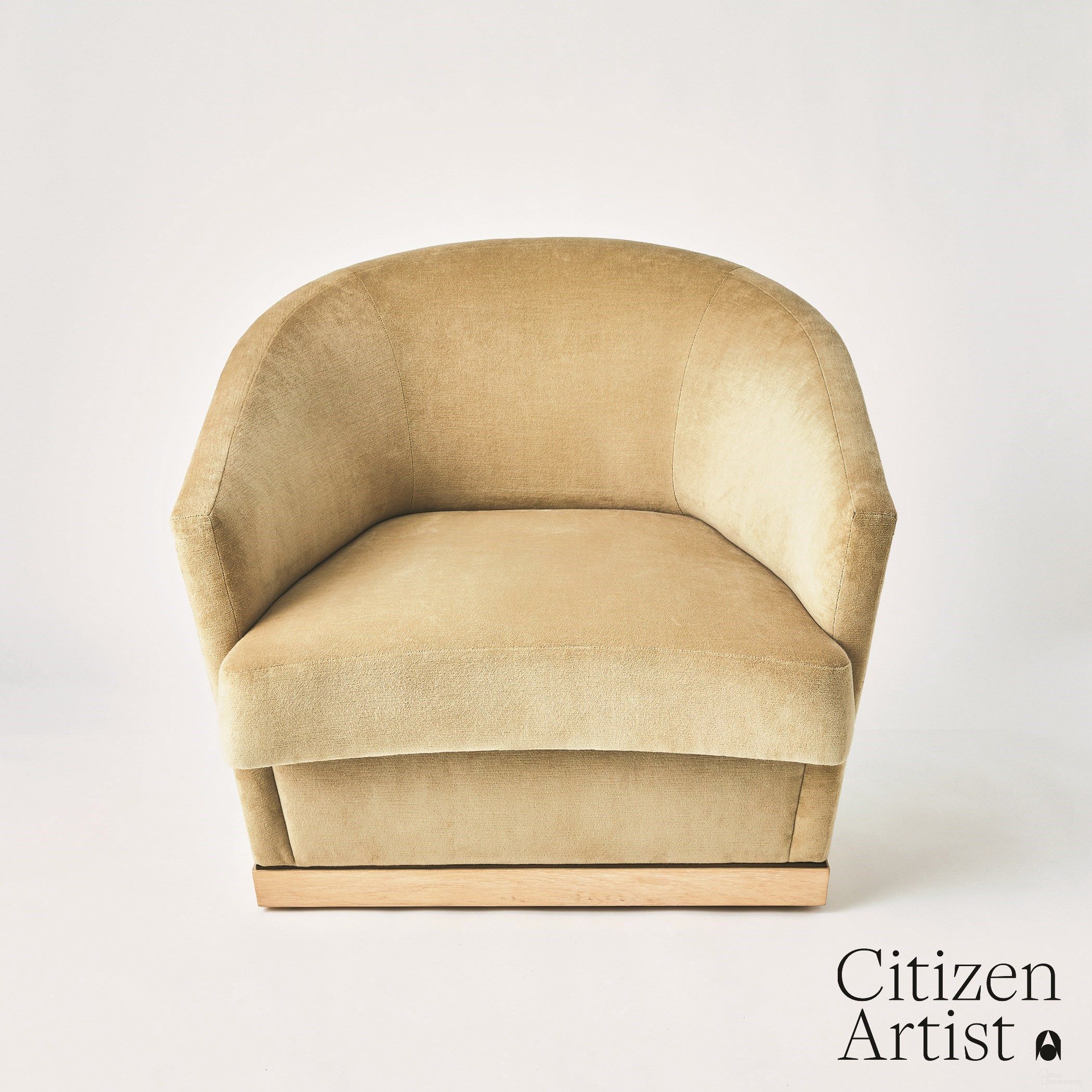 The appearance of Ophelia Chair In Beige designed by Global Views in the modern / contemporary interior design. This beige piece of furniture was selected by 1StopBedrooms from Ophelia Collection to add a touch of cosiness and style into your home. Sku: FDS2008. Material: Wood.