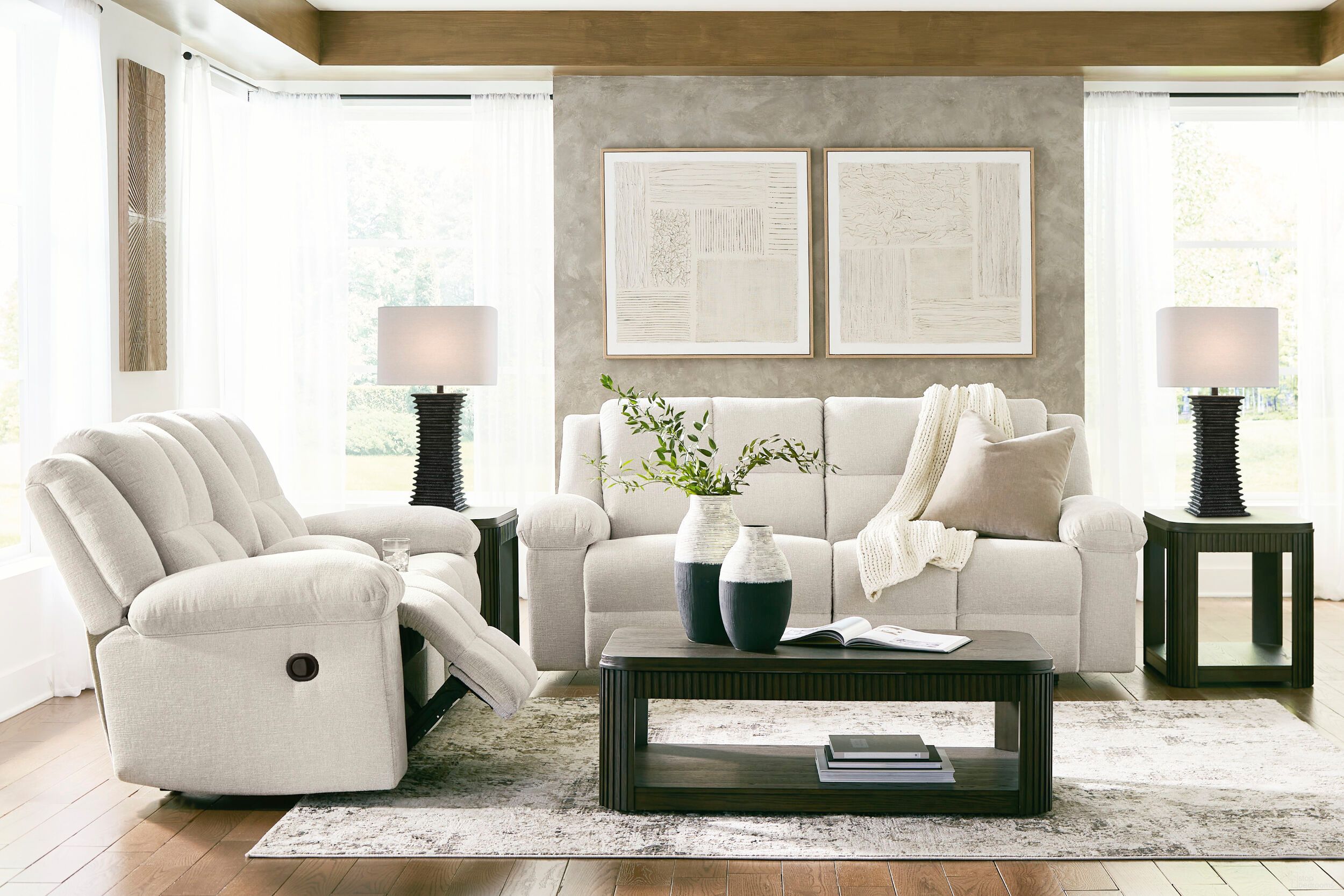 The appearance of Orlen Reclining Living Room Set In Winter designed by Signature Design by Ashley in the modern / contemporary interior design. This winter piece of furniture was selected by 1StopBedrooms from Orlen Collection to add a touch of cosiness and style into your home. Sku: 8160281;8160294. Material: Fabric.