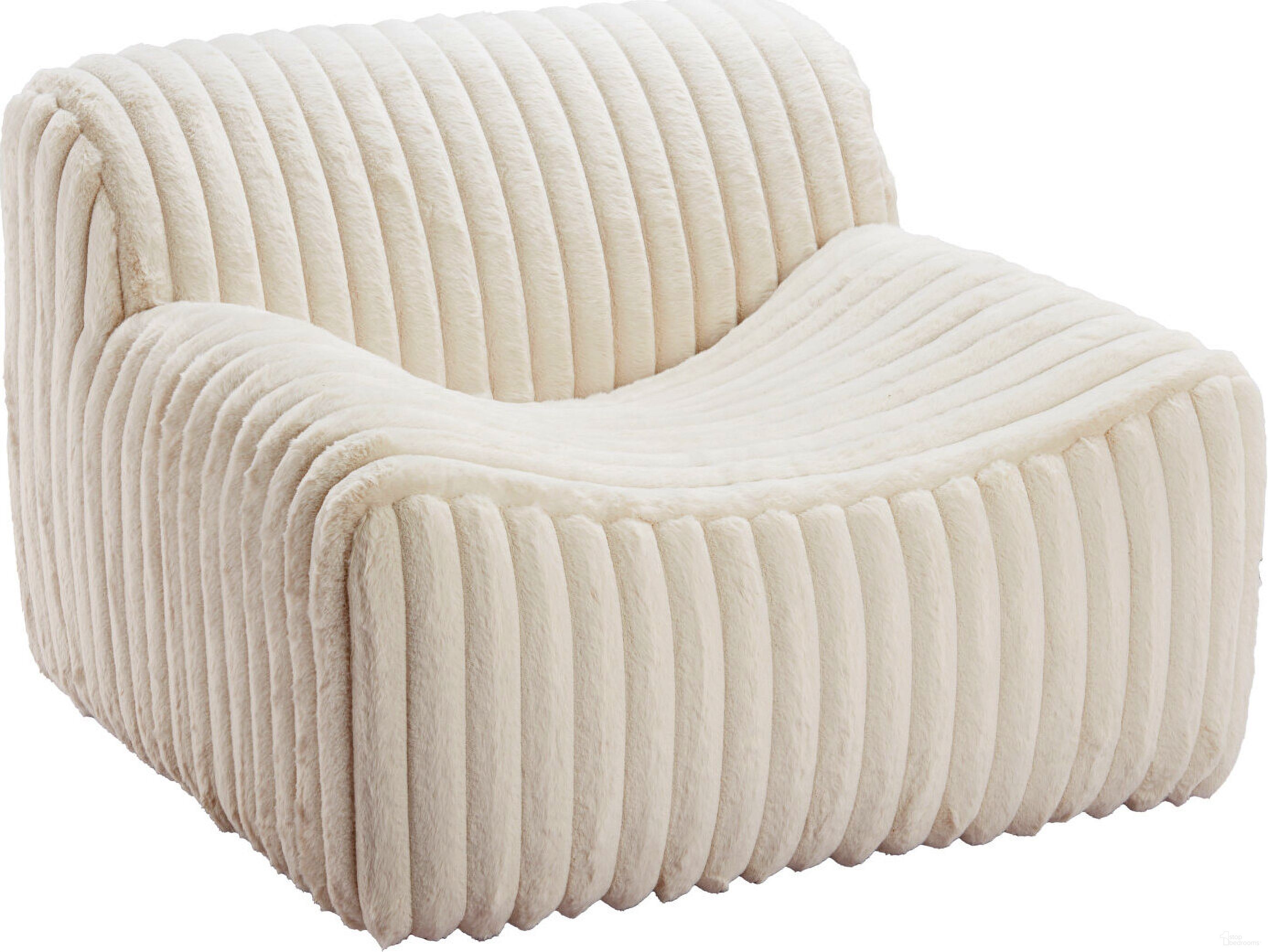 The appearance of Osterbro Accent Chair In Cream designed by Zuo Modern in the modern / contemporary interior design. This cream piece of furniture was selected by 1StopBedrooms from Osterbro Collection to add a touch of cosiness and style into your home. Sku: 110278. Material: Ash.