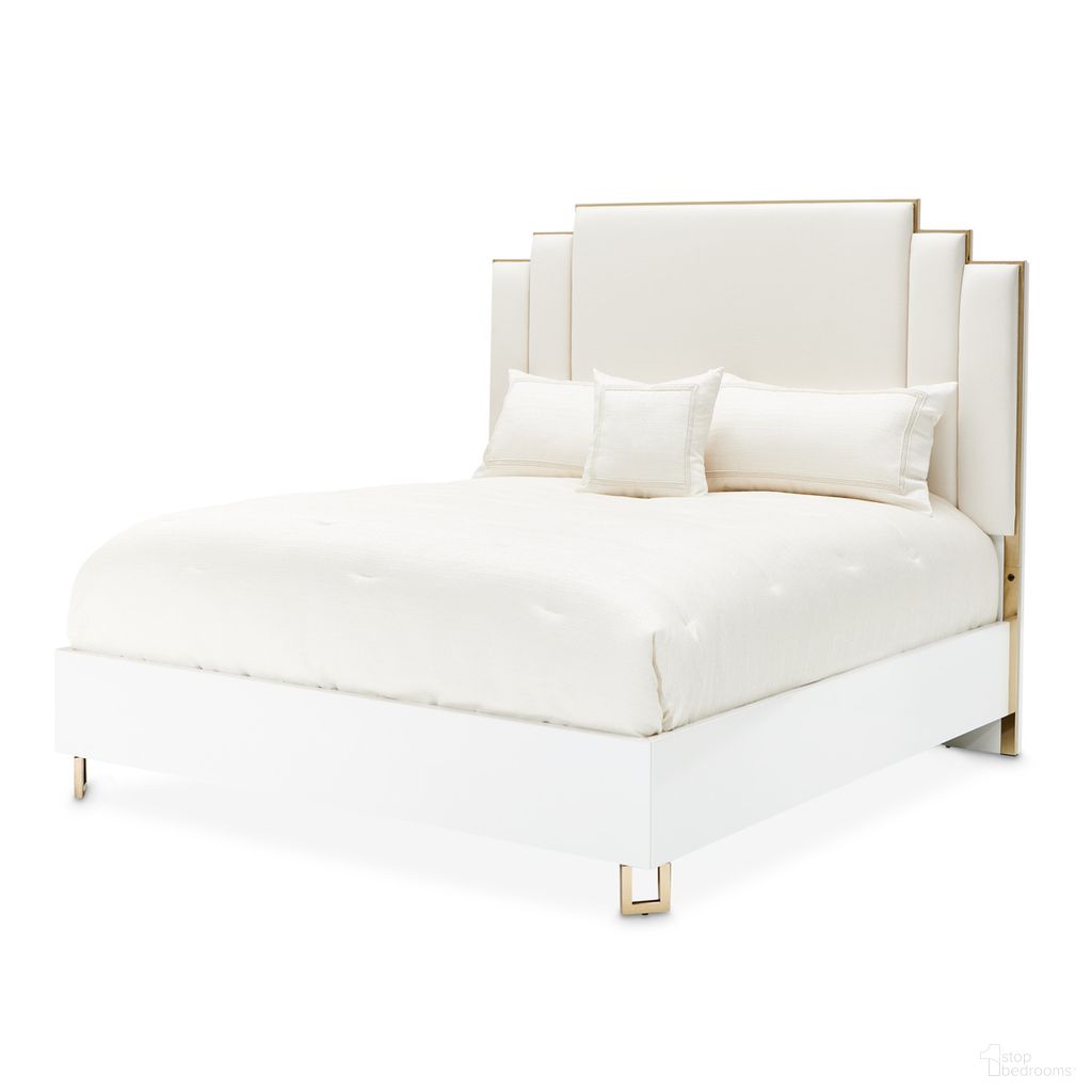 The appearance of Palm Gate California King Upholstered Bed In Cloud White designed by Michael Amini in the modern / contemporary interior design. This cloud white piece of furniture was selected by 1StopBedrooms from Palm Gate Collection to add a touch of cosiness and style into your home. Sku: N9086014-108;N9086134-108;9000238-00. Bed Size: California King. Material: MDF. Bed Type: Upholstered Bed.