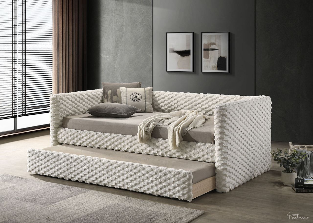 The appearance of Palmeri Twin Daybed with Trundle In White designed by Furniture of America in the transitional interior design. This white piece of furniture was selected by 1StopBedrooms from Palmeri Collection to add a touch of cosiness and style into your home. Sku: FM1201WH-1;FM1201WH-2. Bed Type: Daybed. Material: Fabric. Bed Size: Twin.