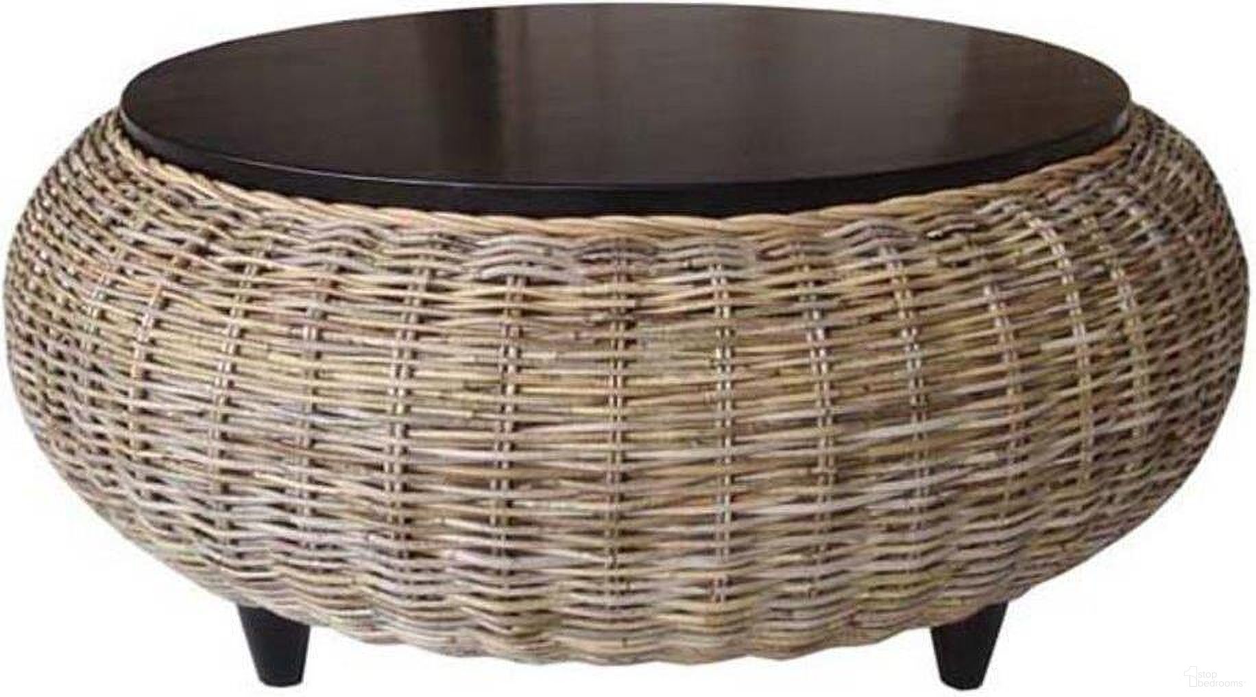 The appearance of Paradise Grey Ottoman With Wood Top designed by Padma's Plantation in the modern / contemporary interior design. This grey piece of furniture was selected by 1StopBedrooms from Paradise Collection to add a touch of cosiness and style into your home. Sku: PRD02. Material: Rattan.