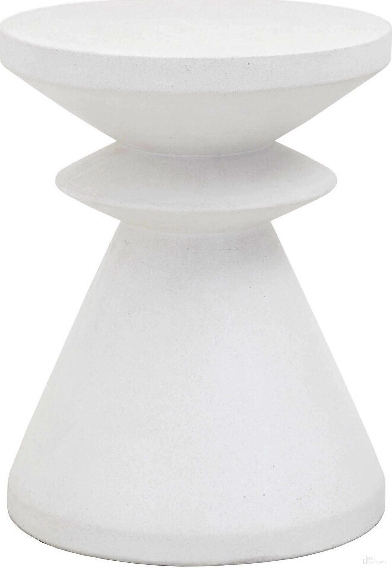 The appearance of District Pawn Accent Table In Ivory Concrete designed by Essentials For Living in the modern / contemporary interior design. This ivory concrete piece of furniture  was selected by 1StopBedrooms from District Collection to add a touch of cosiness and style into your home. Sku: 4612.IVO. Material: Concrete.
