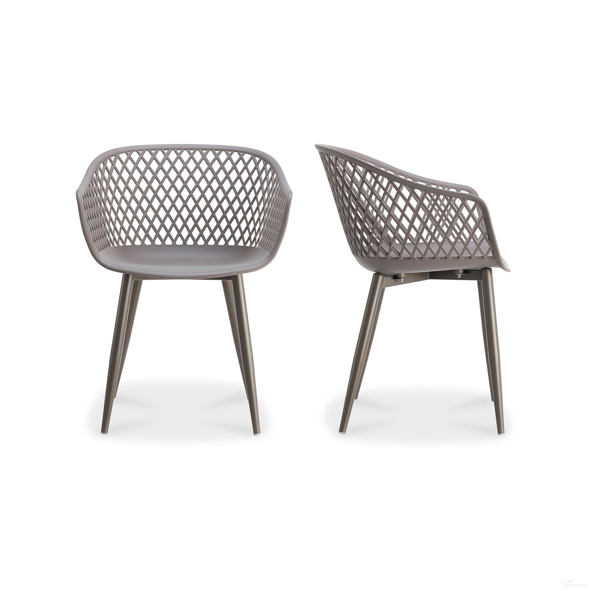 The appearance of Piazza Modern Grey Outdoor Chairs Set of 2 designed by Moes Home in the modern / contemporary interior design. This grey piece of furniture was selected by 1StopBedrooms from Piazza Collection to add a touch of cosiness and style into your home. Sku: QX-1001-15. Material: Plastic.