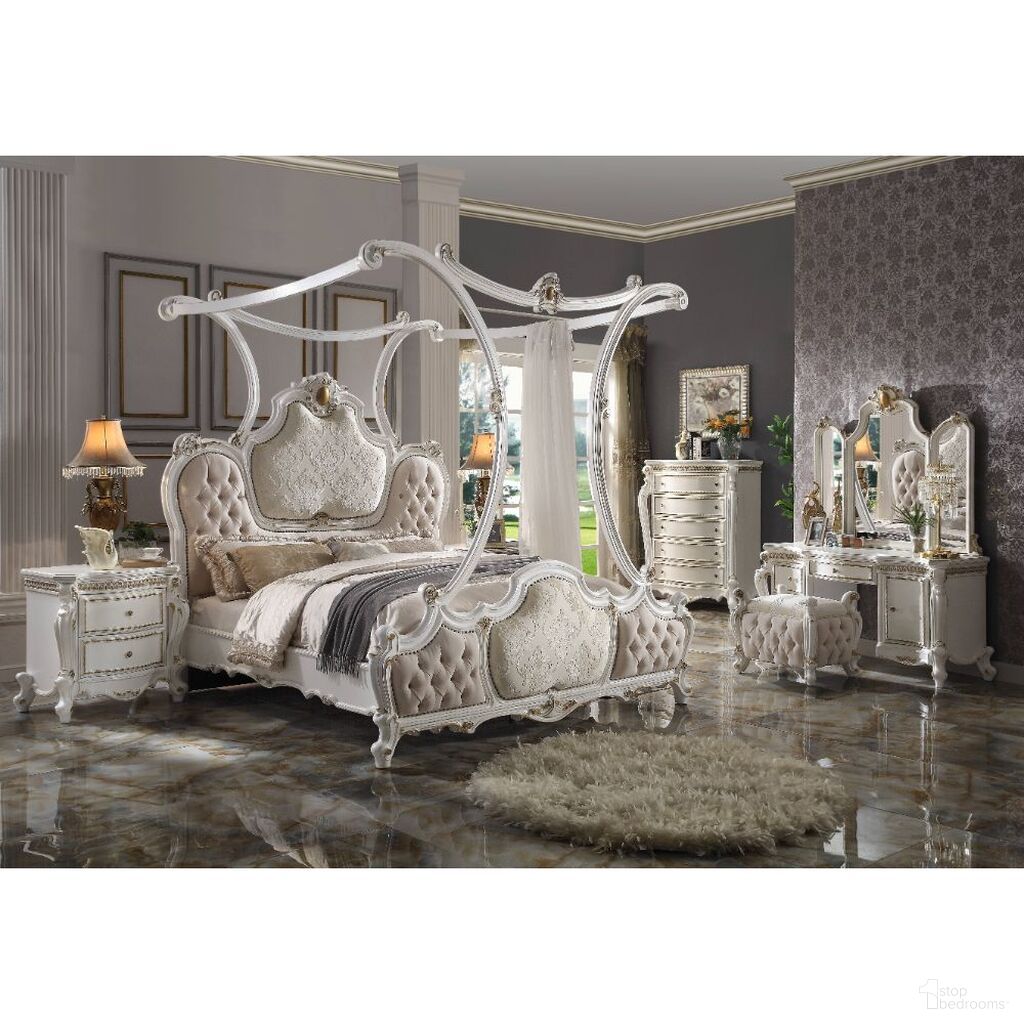 Picardy Bedroom Set In Fabric and Antique Pearl