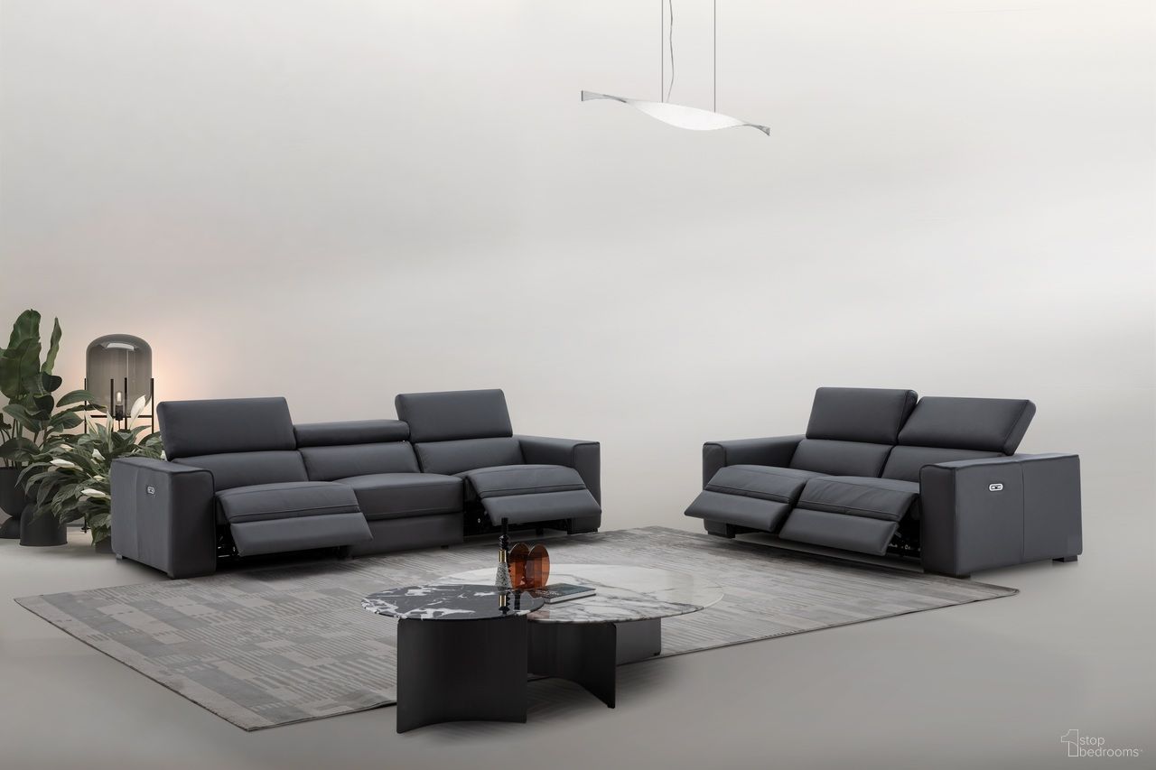 The appearance of Picasso Living Room Set In Blue Grey designed by J&M in the modern / contemporary interior design. This blue grey piece of furniture was selected by 1StopBedrooms from Picasso Collection to add a touch of cosiness and style into your home. Sku: 19333-S;19333-L. Material: Top Grain Leather.