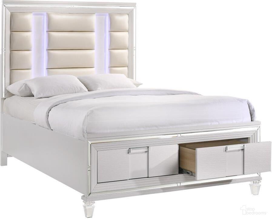 The appearance of Picket House Furnishings Charlotte 2 Drawer Queen Storage Bed in White designed by Picket House in the transitional interior design. This white piece of furniture was selected by 1StopBedrooms from Charlotte Collection to add a touch of cosiness and style into your home. Sku: TN700QF;TN700QH;TN700QKR;TN700QS. Bed Type: Storage Bed. Bed Size: Queen. Material: Rubberwood.