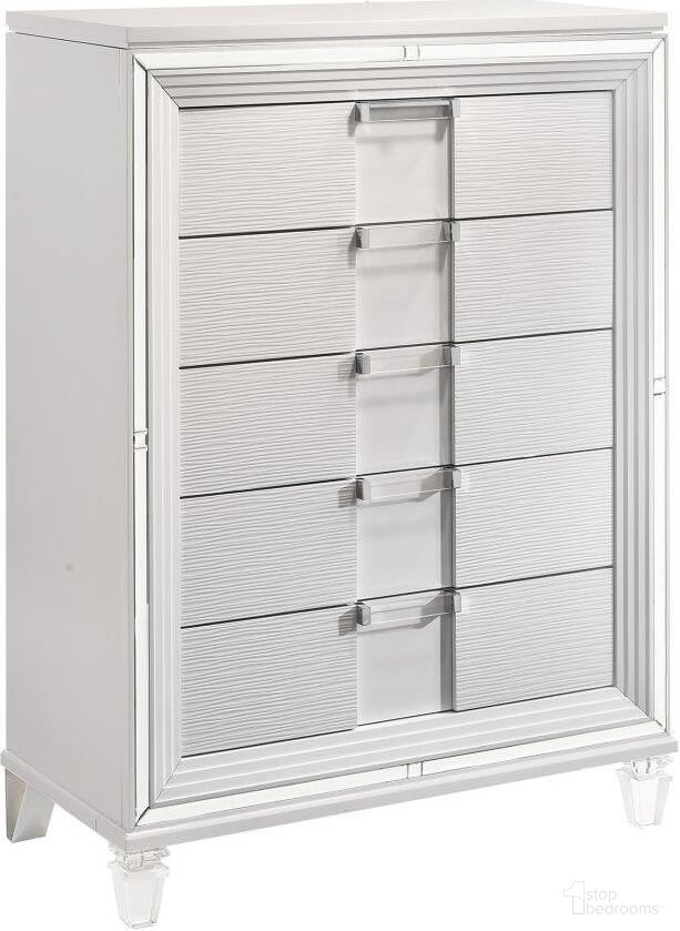 The appearance of Picket House Furnishings Charlotte 5 Drawer Flip-Top Chest in White designed by Picket House in the transitional interior design. This white piece of furniture was selected by 1StopBedrooms from Charlotte Collection to add a touch of cosiness and style into your home. Sku: TN700CH. Material: Rubberwood.