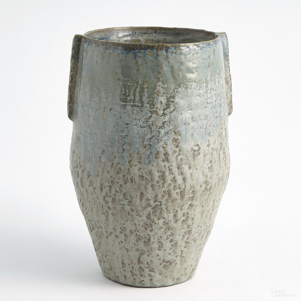 The appearance of Pinch Large Pot Vase In Seafoam designed by Global Views in the modern / contemporary interior design. This seafoam piece of furniture was selected by 1StopBedrooms from Pinch Collection to add a touch of cosiness and style into your home. Sku: 780604. Material: Ceramic.