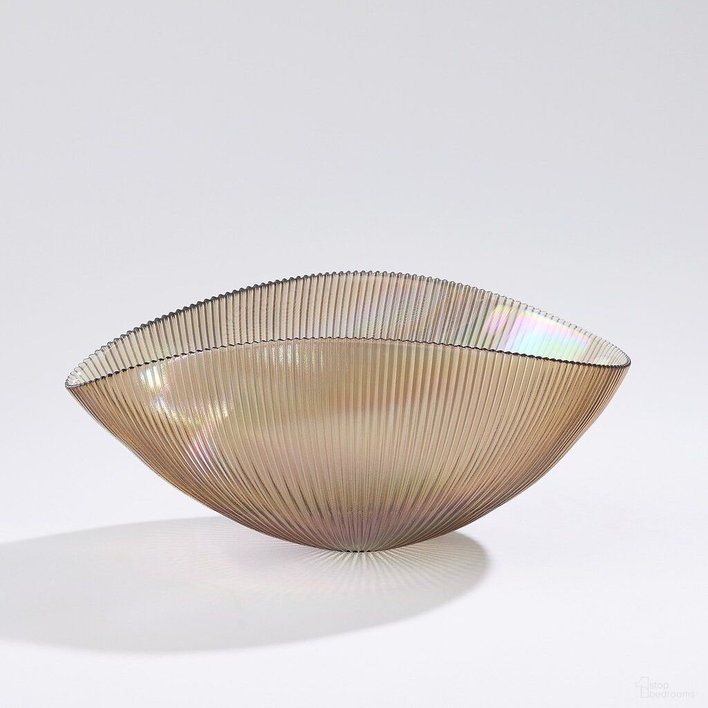 The appearance of Pleated Medium Bowl In Green designed by Global Views in the modern / contemporary interior design. This green piece of furniture  was selected by 1StopBedrooms from Pleated Collection to add a touch of cosiness and style into your home. Sku: 331928. Material: Glass.