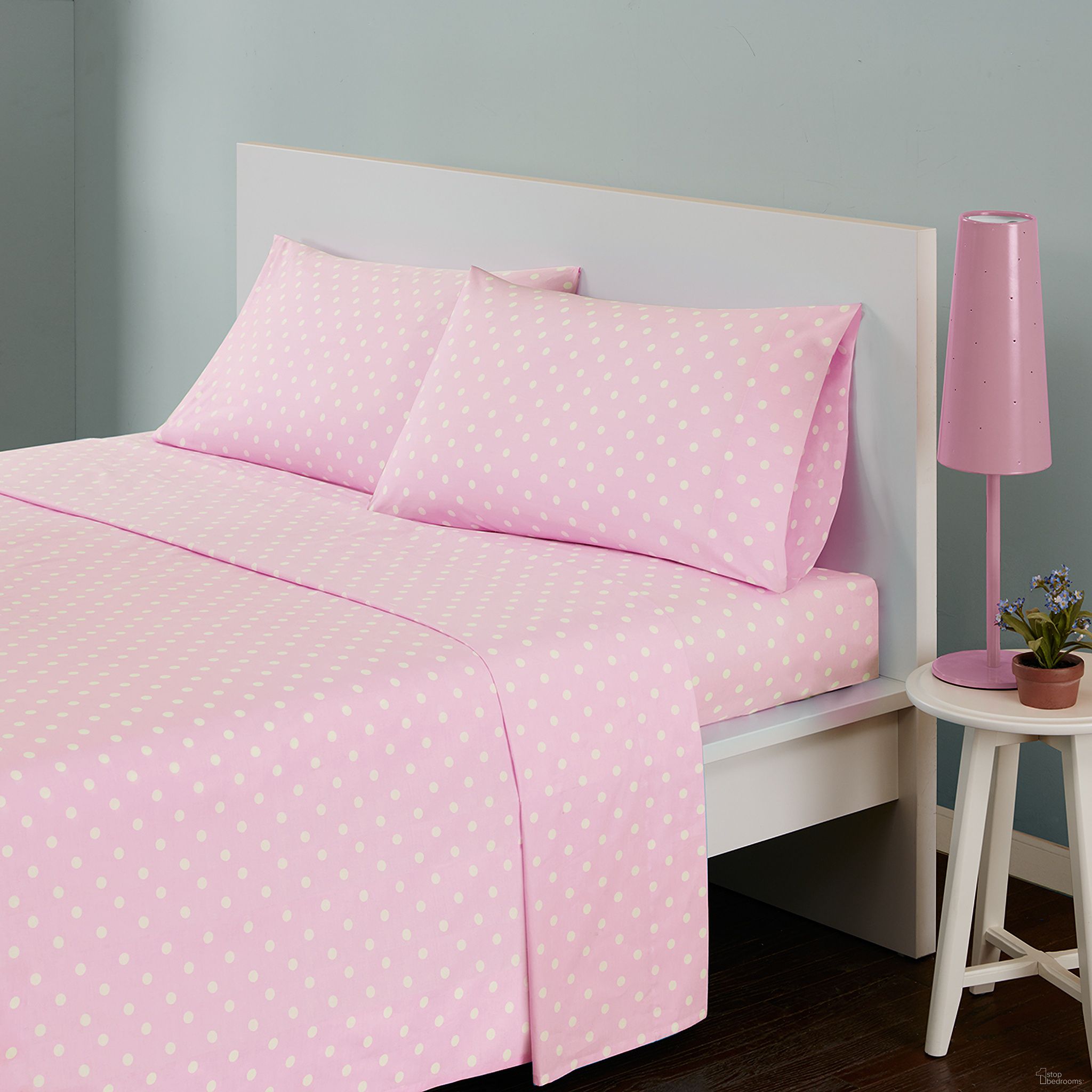 The appearance of Polka Cotton Percale Kids Twin Sheet Set In Pink designed by Olliix in the transitional interior design. This pink piece of furniture was selected by 1StopBedrooms from Polka Dot Collection to add a touch of cosiness and style into your home. Sku: MZ20-415. Bed Size: Twin. Material: Cotton.
