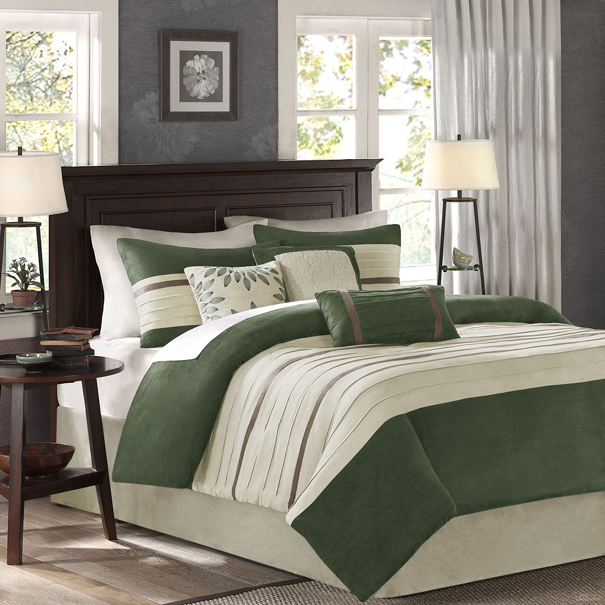 Polyester 7 Piece King Comforter Set In Green