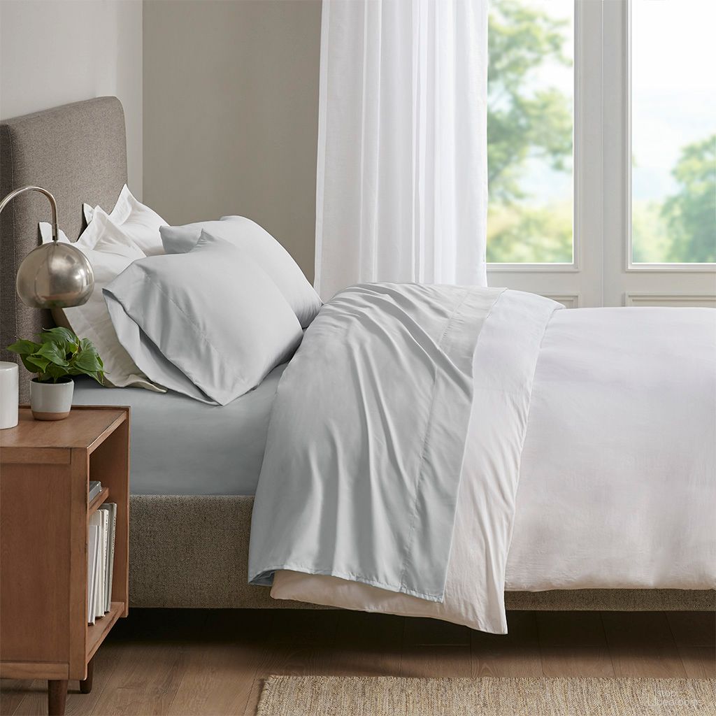Polyester And Coolmax 4 Piece Queen Sheet Set In Light Grey
