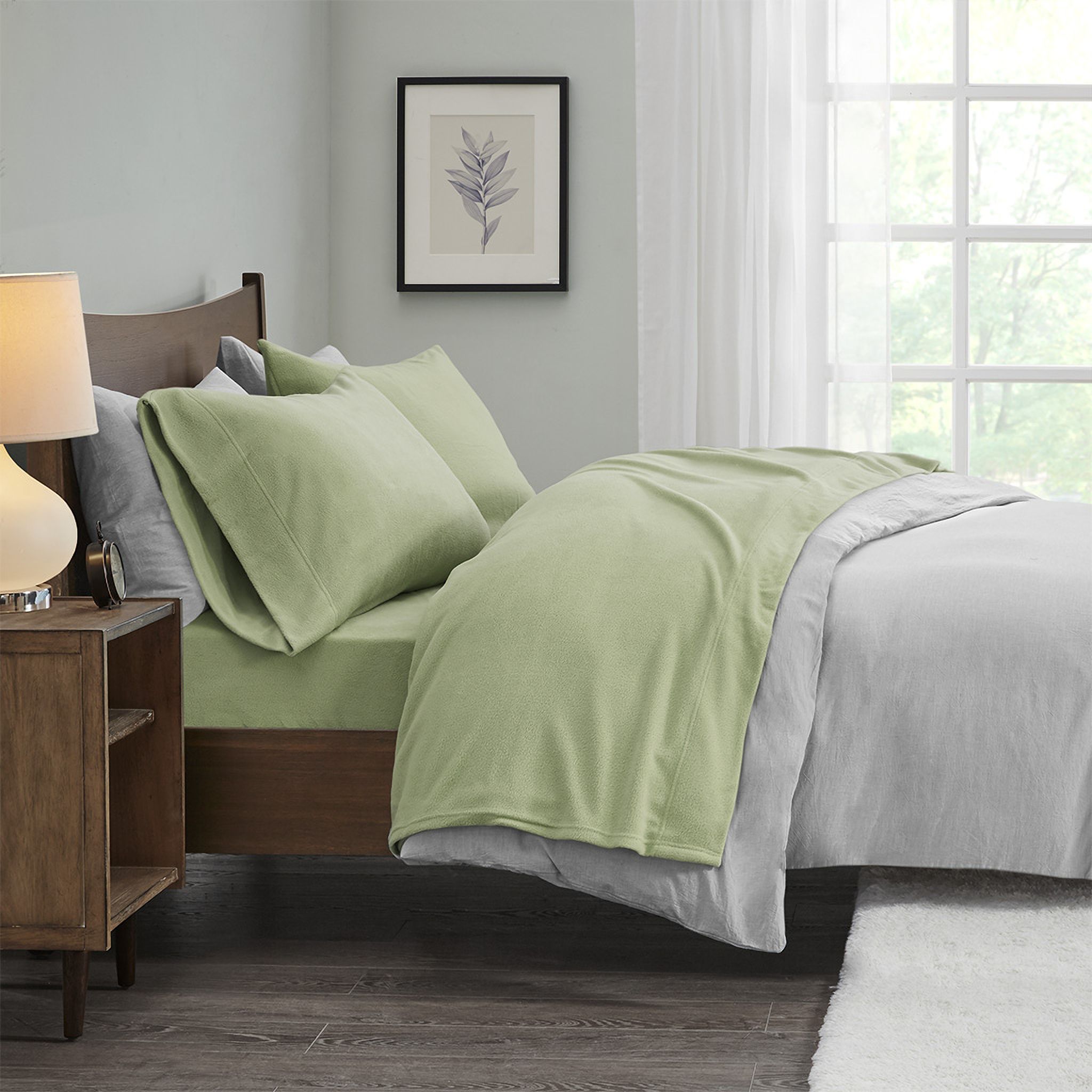Polyester Knitted Micro Fleece Solid 4 Piece Queen Sheet Set In Green