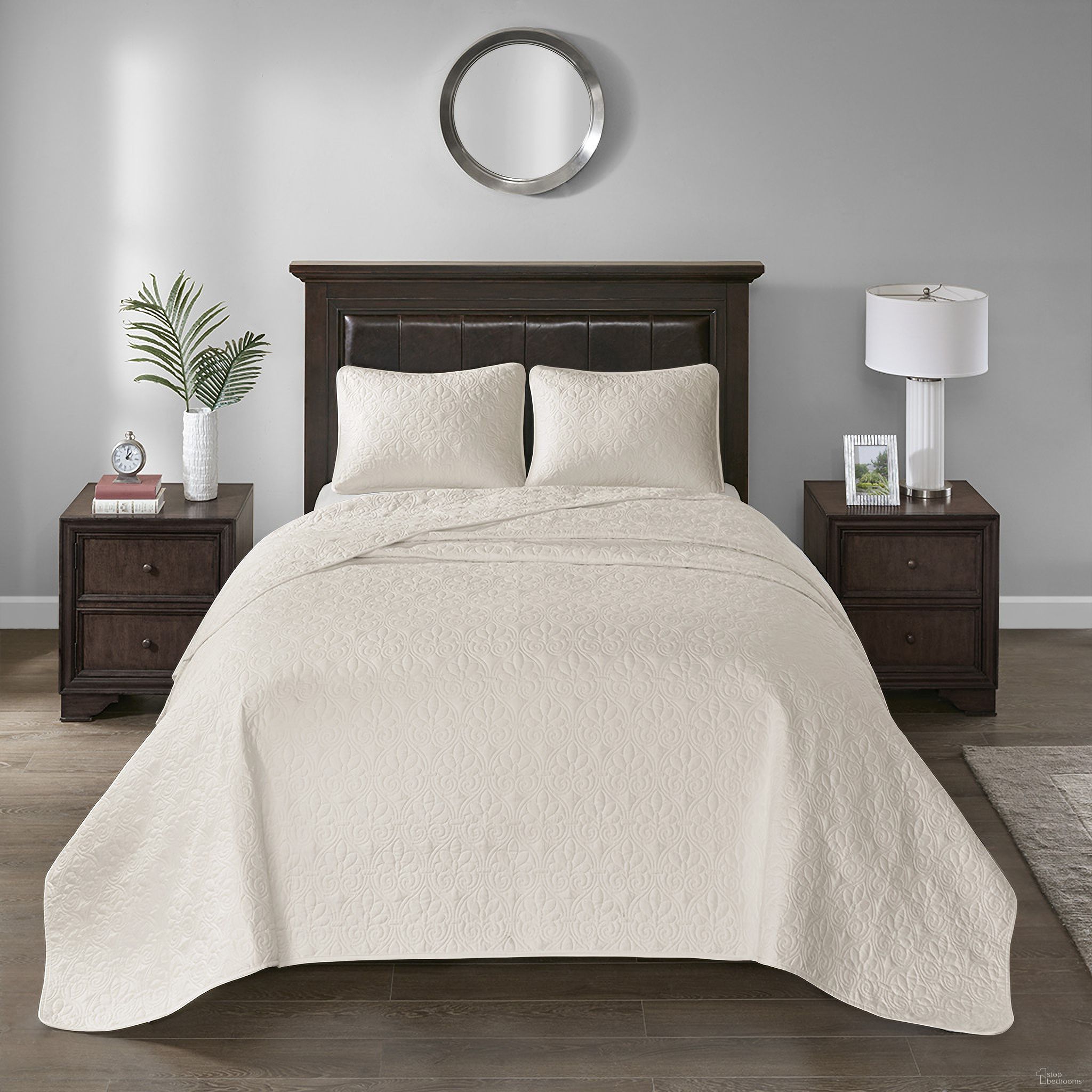 Polyester Microfiber 3 Piece King Bedspread Set In Cream