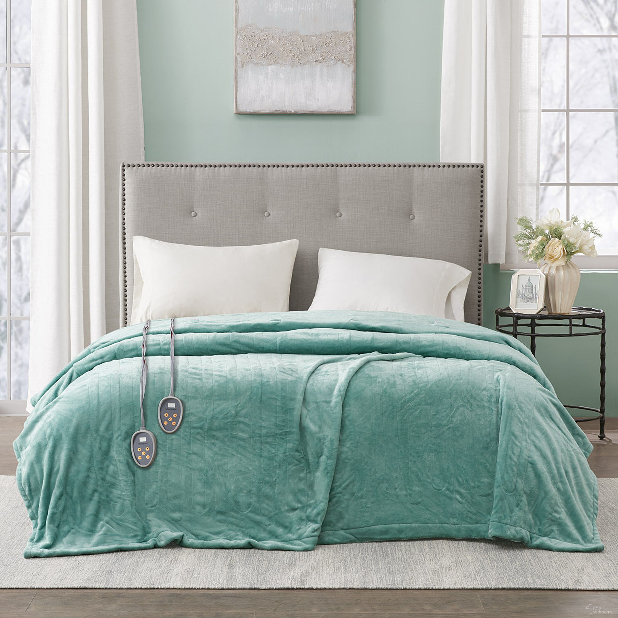 Polyester Solid Microlight Reversible Heated Twin Blanket In Aqua