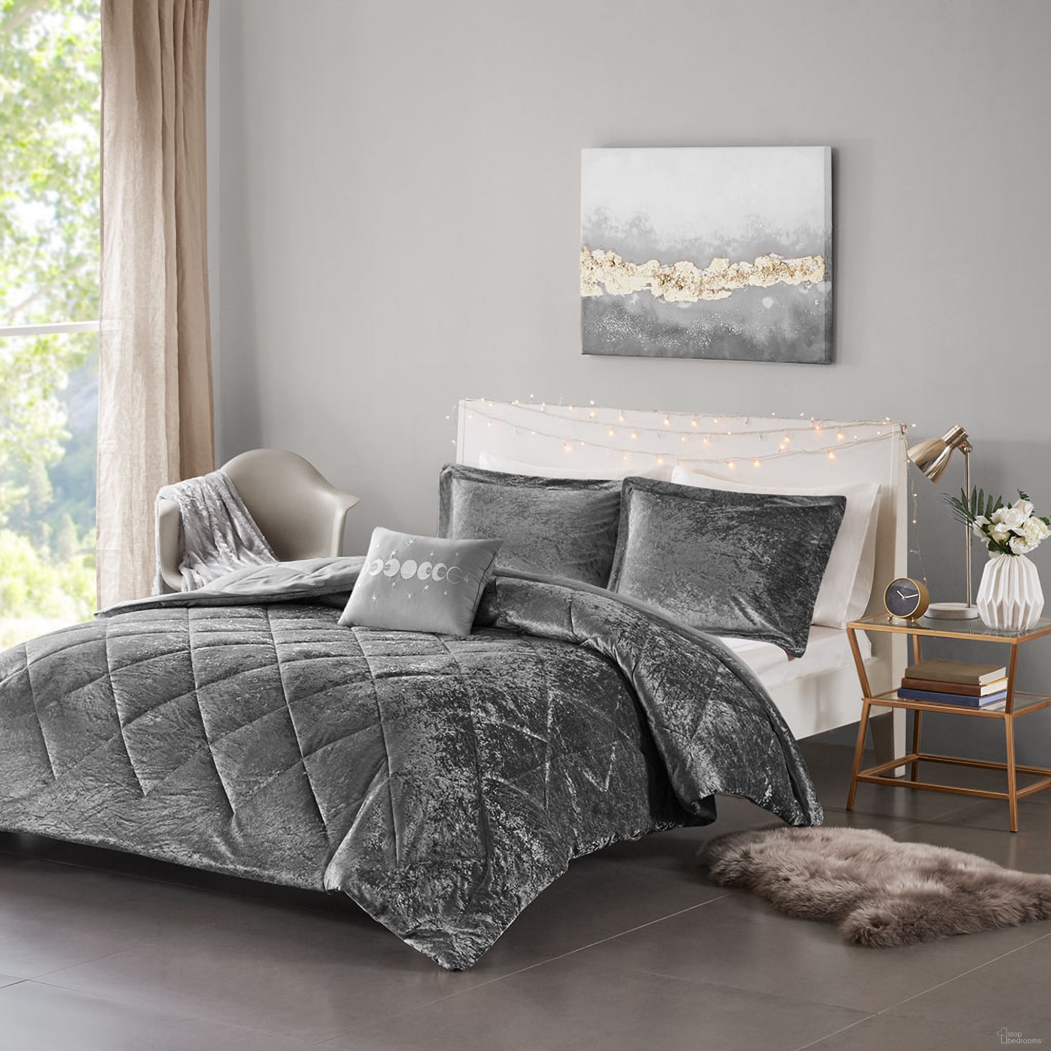 The appearance of Polyester Velvet 4 Piece Queen Comforter Set In Grey designed by Olliix in the transitional interior design. This grey piece of furniture was selected by 1StopBedrooms from Felicia Collection to add a touch of cosiness and style into your home. Sku: ID10-1792. Material: Polyester. Bed Size: Queen.