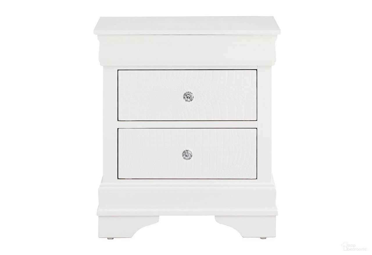 The appearance of Pompei Nightstand In Metallic White designed by Global Furniture USA in the traditional interior design. This metallic white piece of furniture was selected by 1StopBedrooms from Pompei Collection to add a touch of cosiness and style into your home. Sku: POMPEI-METALLIC WHITE-NS-N. Material: MDF.