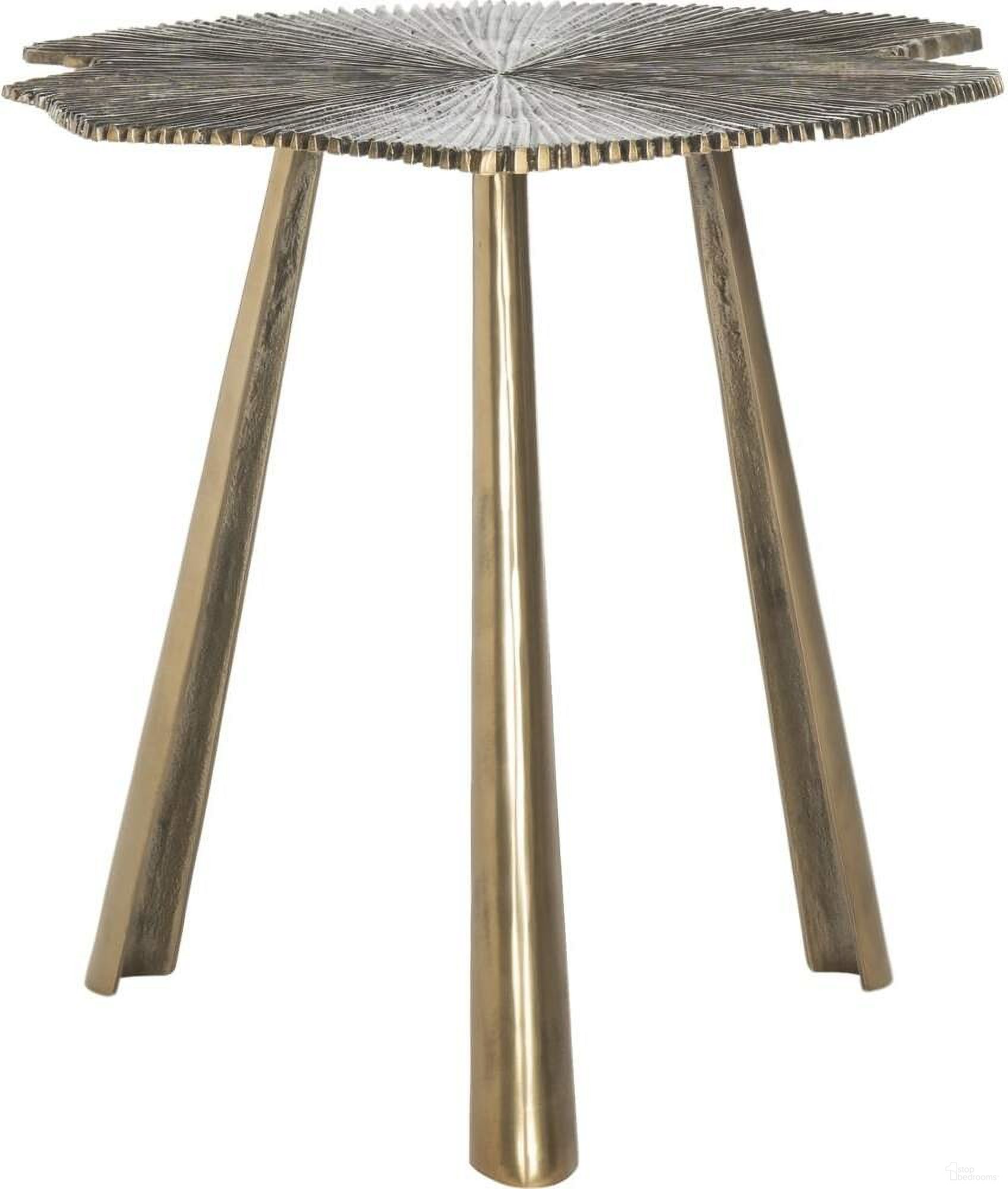 The appearance of Portia Brass Leaf Side Table designed by Safavieh in the traditional interior design. This brass piece of furniture  was selected by 1StopBedrooms from Safavieh FOX Collection to add a touch of cosiness and style into your home. Sku: FOX3247A. Material: Aluminium.