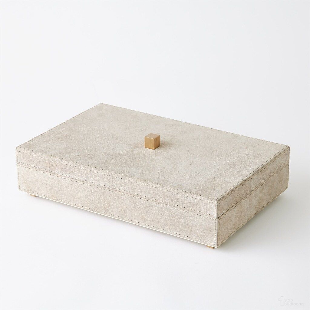 The appearance of Posh Large Parchment Suede Box In White designed by Global Views in the modern / contemporary interior design. This white piece of furniture  was selected by 1StopBedrooms from Posh Collection to add a touch of cosiness and style into your home. Sku: 993972. Material: Brass.