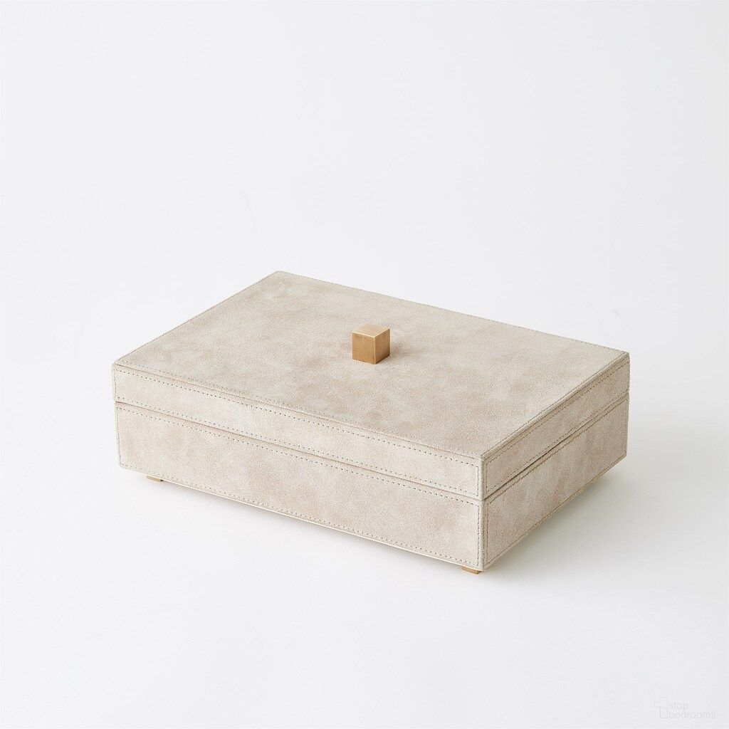 The appearance of Posh Small Parchment Suede Box In White designed by Global Views in the modern / contemporary interior design. This white piece of furniture  was selected by 1StopBedrooms from Posh Collection to add a touch of cosiness and style into your home. Sku: 993973. Material: Brass.