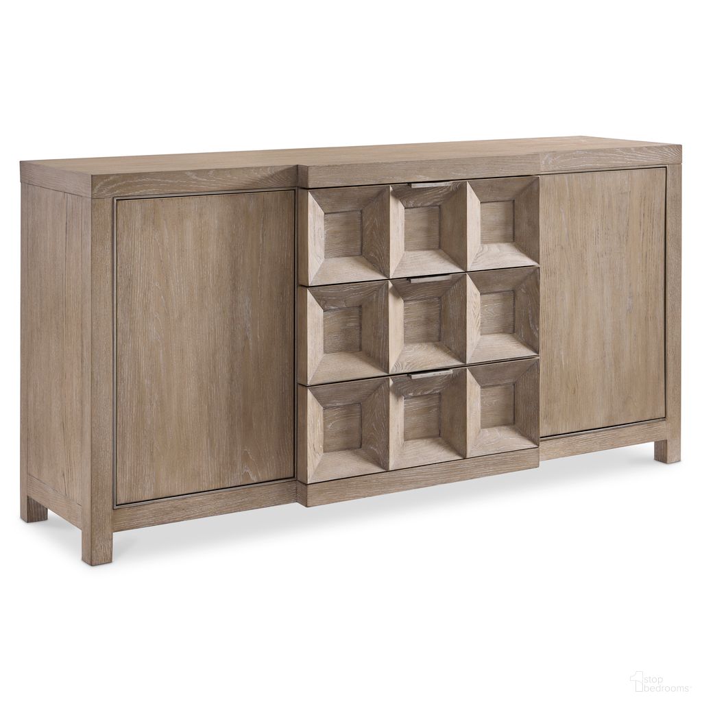 The appearance of Prado Buffet designed by Bernhardt in the modern / contemporary interior design. This tawny/bright graphite piece of furniture was selected by 1StopBedrooms from Prado Collection to add a touch of cosiness and style into your home. Sku: 324132A. Material: Wood.