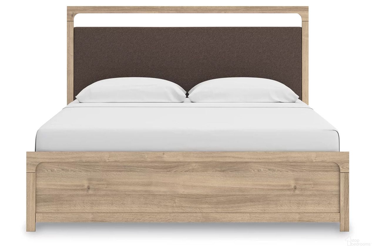 The appearance of Prandefort King Upholstered Platform Bed In Tan designed by Signature Design by Ashley in the transitional interior design. This tan piece of furniture was selected by 1StopBedrooms from Prandefort Collection to add a touch of cosiness and style into your home. Sku: B100-14;NCB1360-56;NCB1360-58;NCB1360-95. Bed Type: Platform Bed. Bed Size: King.