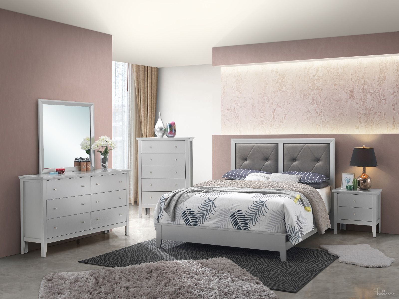 The appearance of Primo Bedroom Set In Champagne designed by Glory in the transitional interior design. This champagne piece of furniture was selected by 1StopBedrooms from Primo Collection to add a touch of cosiness and style into your home. Sku: G1333A-QB-Queen Bed Headboard;G1333A-QB-Queen Bed Footboard;G1333A-QB-Queen Bed Rails;G1333-N-Nightstand. Bed Type: Panel Bed. Material: Wood. Bed Size: Queen.