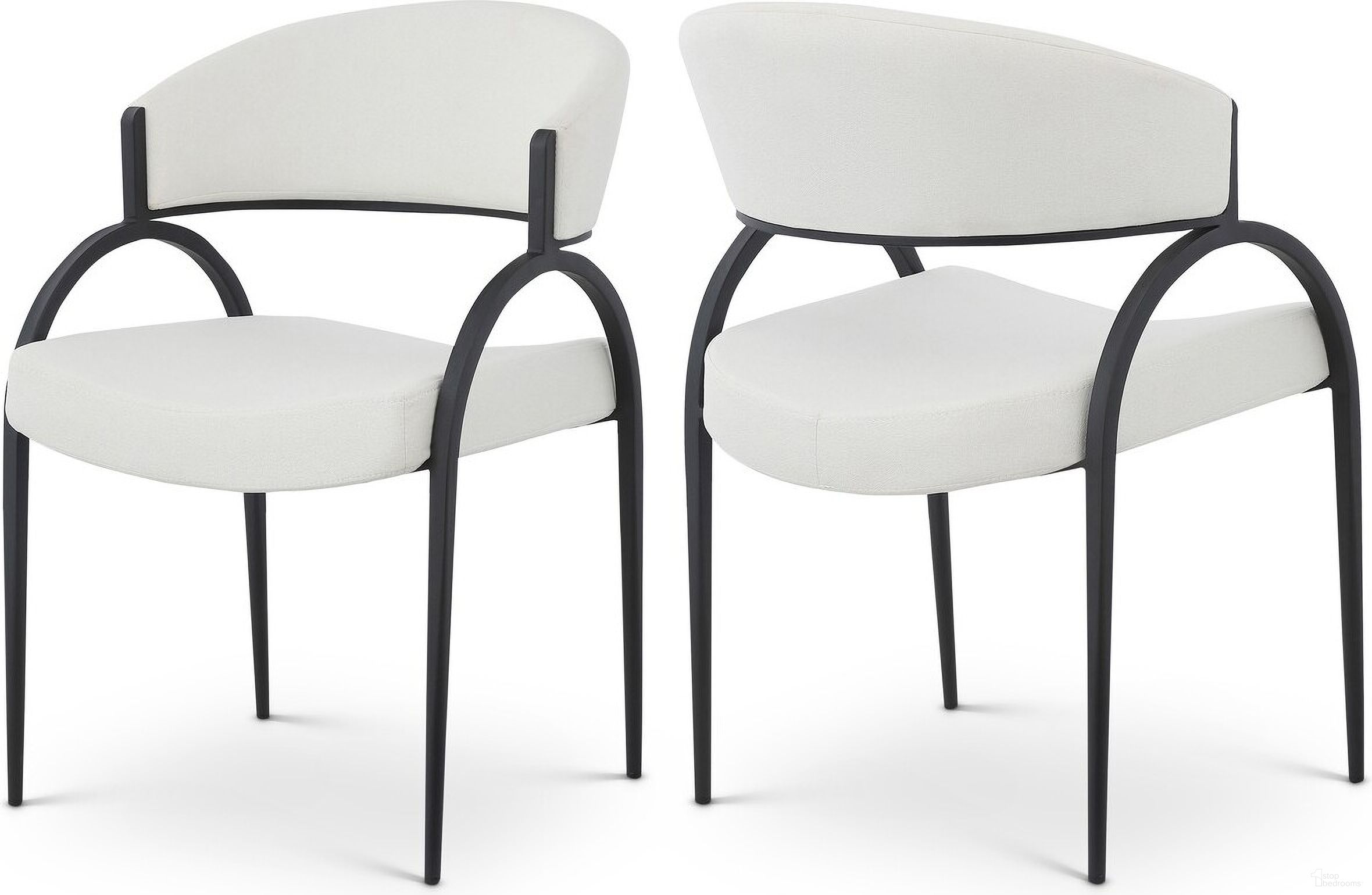 The appearance of Privet Linen Textured Fabric Dining Chair Set of 2 In Cream/Matte Black designed by Meridian in the modern / contemporary interior design. This cream piece of furniture was selected by 1StopBedrooms from Privet Collection to add a touch of cosiness and style into your home. Sku: 931Cream-C. Material: Iron. Chair Type: Arm Chair.