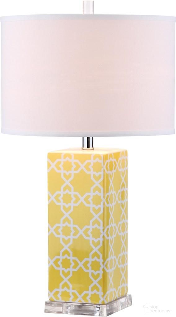 Quatrefoil 27-Inch H Table Lamp in Yellow