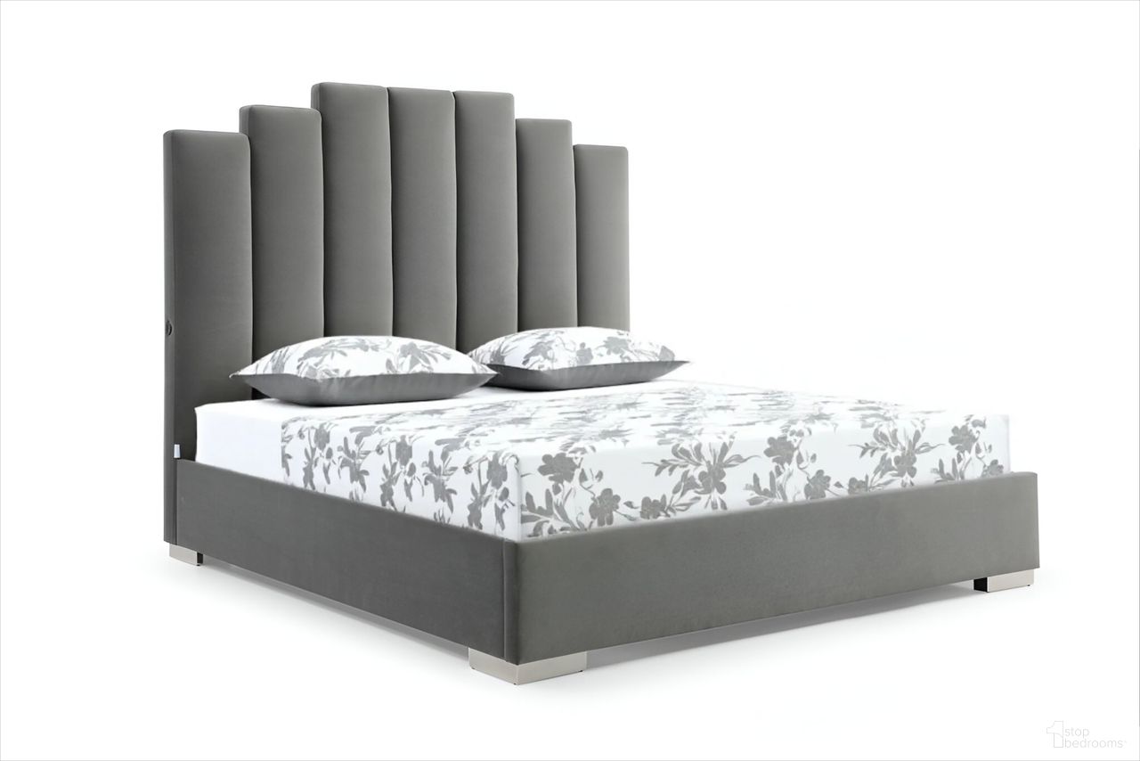 The appearance of Queen Upholstered Vertical Channel Velvet Bed with USB In Grey designed by Homeroots in the modern / contemporary interior design. This grey piece of furniture was selected by 1StopBedrooms from to add a touch of cosiness and style into your home. Sku: 486081. Bed Size: Queen. Material: Velvet. Bed Type: Upholstered Bed.