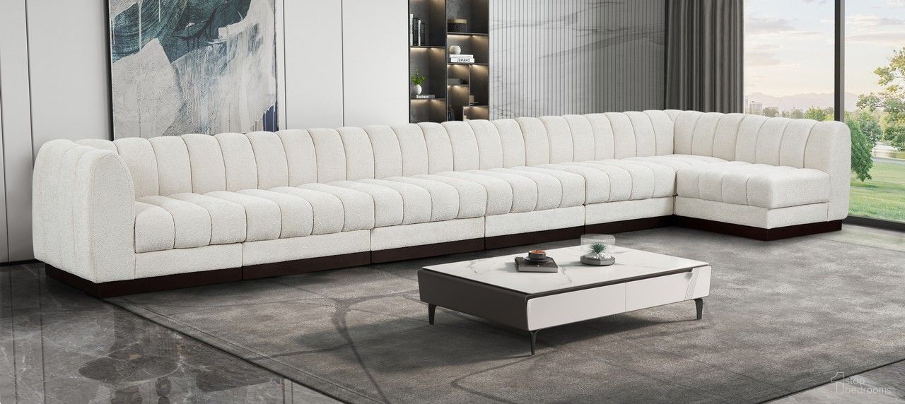 The appearance of Quinn Chenille Fabric 7 Piece Modular Sectional In Cream designed by Meridian in the modern / contemporary interior design. This cream piece of furniture was selected by 1StopBedrooms from Quinn Collection to add a touch of cosiness and style into your home. Sku: 124Cream-Armless;124Cream-Armless;124Cream-Armless;124Cream-Armless;124Cream-Armless;124Cream-Corner;124Cream-Corner. Material: Chenille. Layout: Modular.