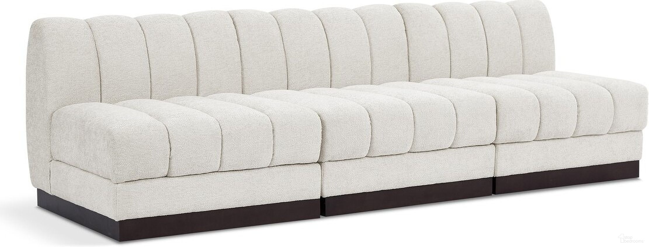 The appearance of Quinn Chenille Fabric 3 Seater Modular Sofa In Cream designed by Meridian in the modern / contemporary interior design. This cream piece of furniture was selected by 1StopBedrooms from Quinn Collection to add a touch of cosiness and style into your home. Sku: 124Cream-Armless;124Cream-Armless;124Cream-Armless. Material: Rubberwood.