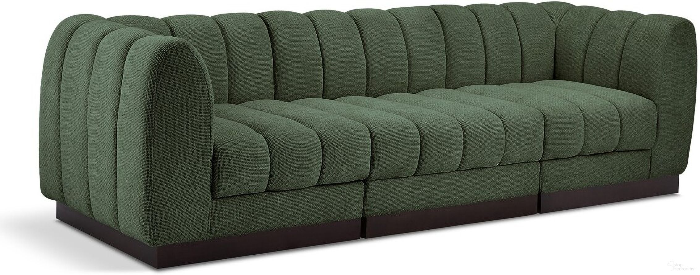 The appearance of Quinn Chenille Fabric 3 Seater Modular Sofa with Arm Support In Green designed by Meridian in the modern / contemporary interior design. This green piece of furniture was selected by 1StopBedrooms from Quinn Collection to add a touch of cosiness and style into your home. Sku: 124Green-Armless;124Green-Corner;124Green-Corner. Material: Rubberwood.