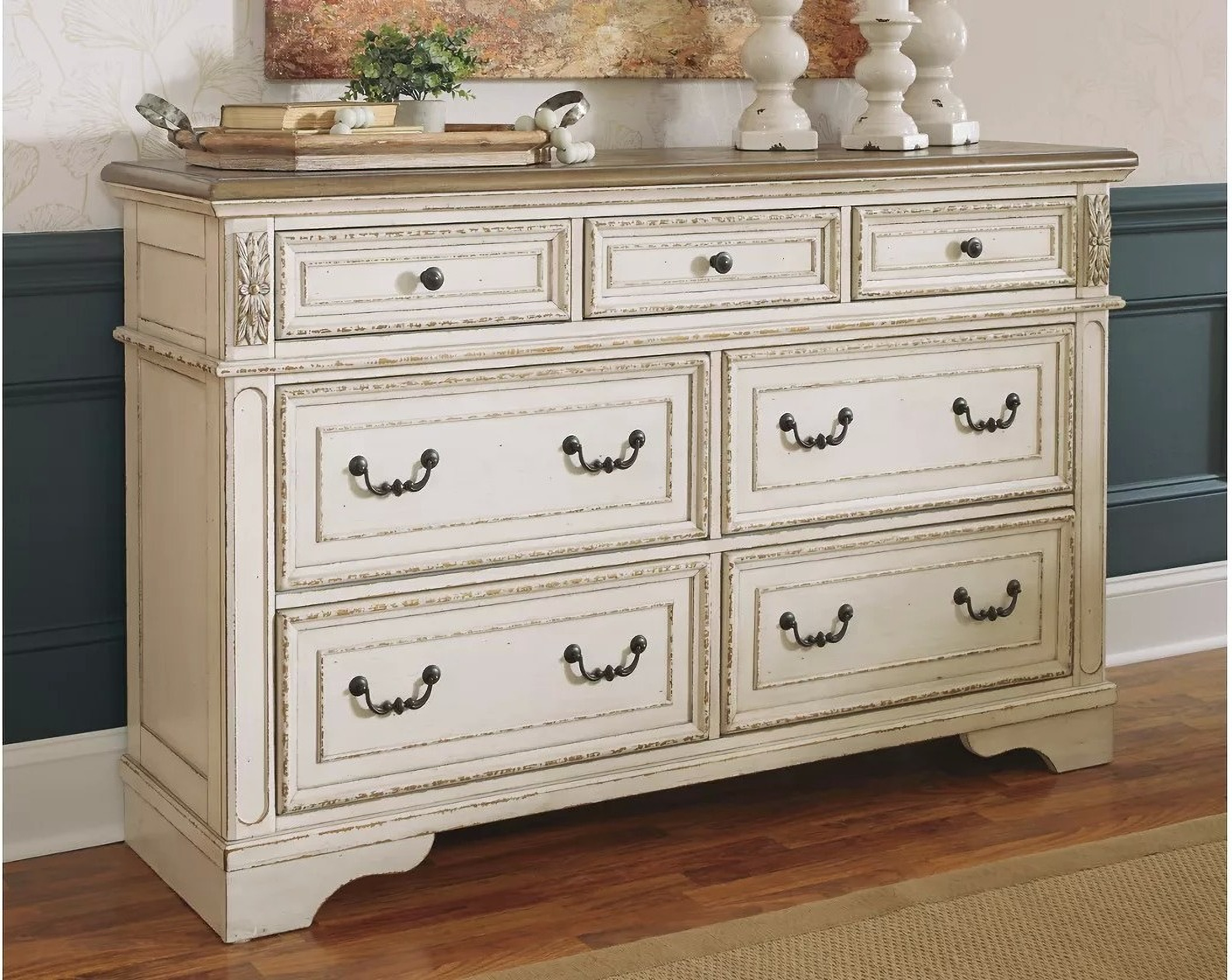 Realyn Two Tone 7 Drawer Dresser
