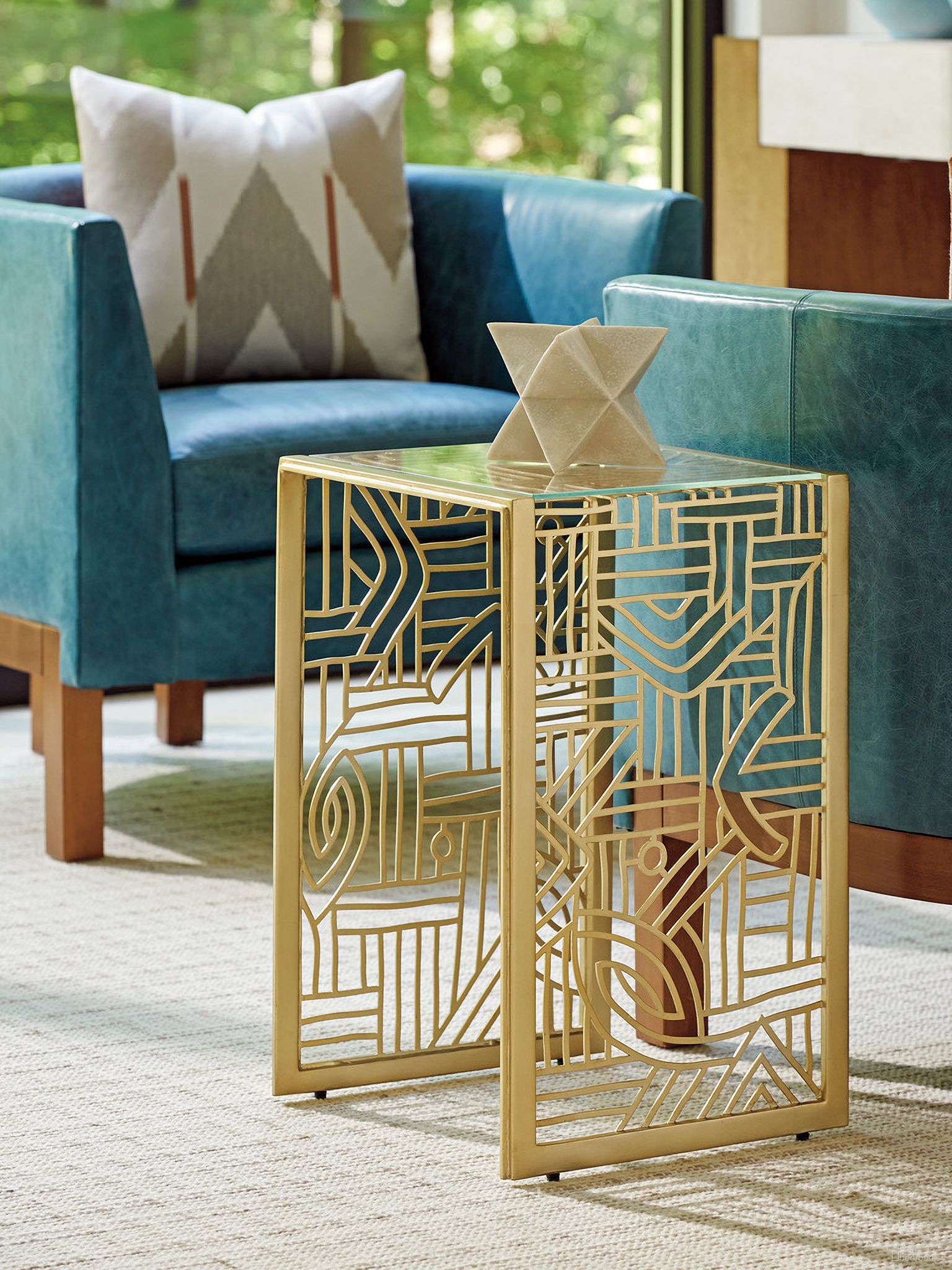 Tommy Bahama Redford Accent Table - Thumbnail 4