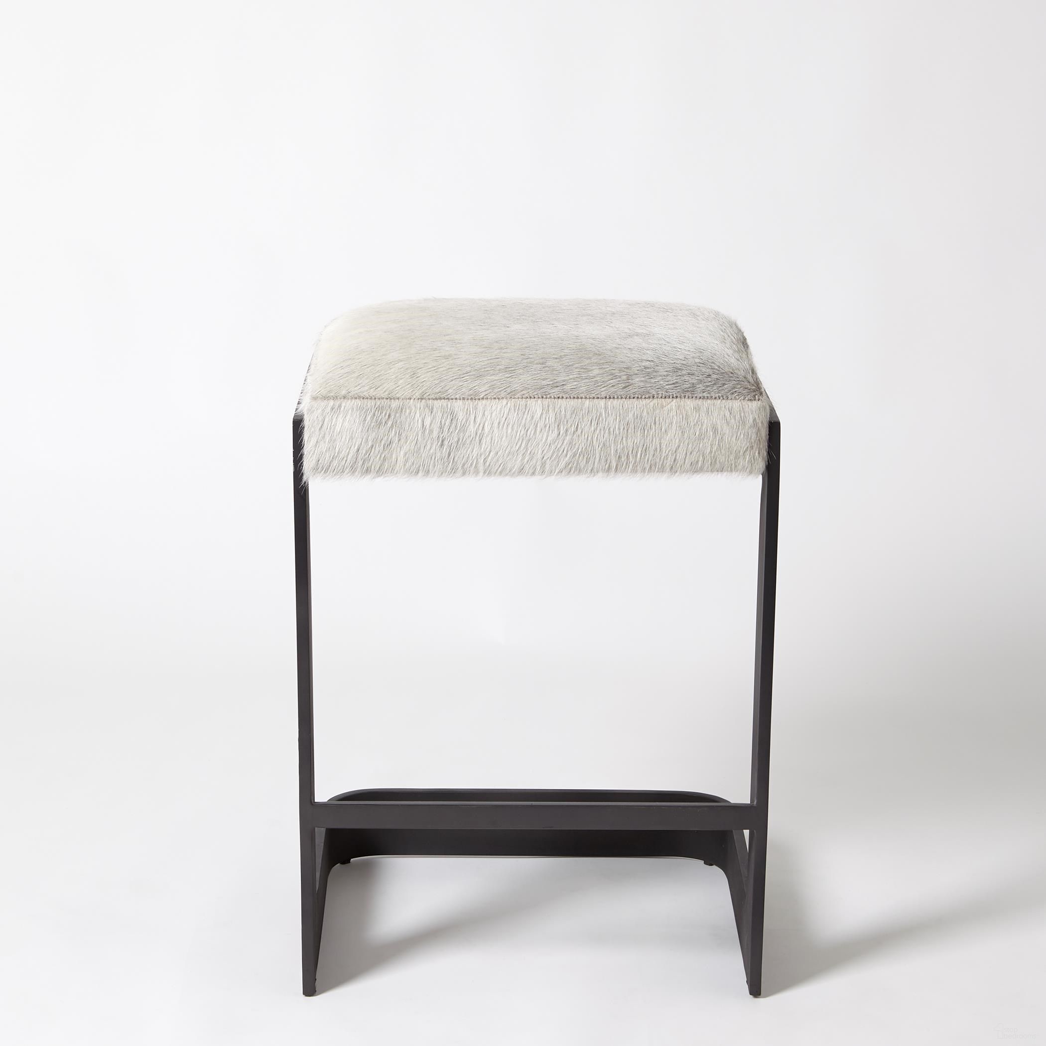 The appearance of Regan Low Bar Stool With Grey Hair On Hide Graphite In Black designed by Global Views in the modern / contemporary interior design. This graphite piece of furniture was selected by 1StopBedrooms from Regan Collection to add a touch of cosiness and style into your home. Sku: 791215. Material: Iron.