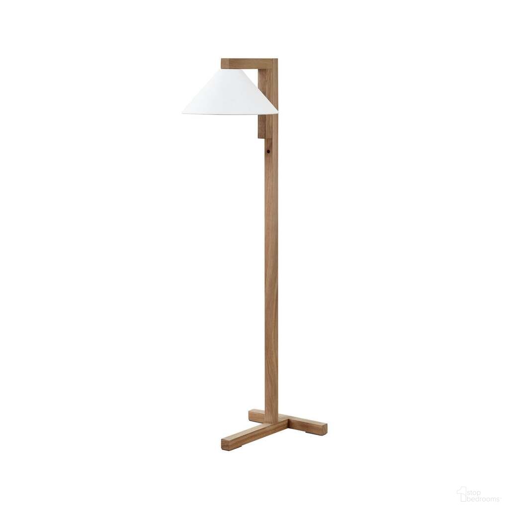 The appearance of Renaissance Letta Standing Lamp In Natural Linen and Natural Oak designed by LH Imports in the transitional interior design. This natural linen/natural oak piece of furniture was selected by 1StopBedrooms from Renaissance Collection to add a touch of cosiness and style into your home. Sku: RNS062S. Material: Oak.