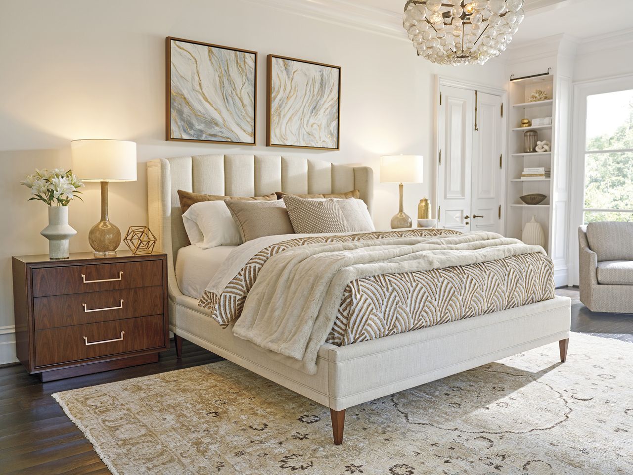 Rendezvous Savoy UpholsteredBedroom Set In Cream
