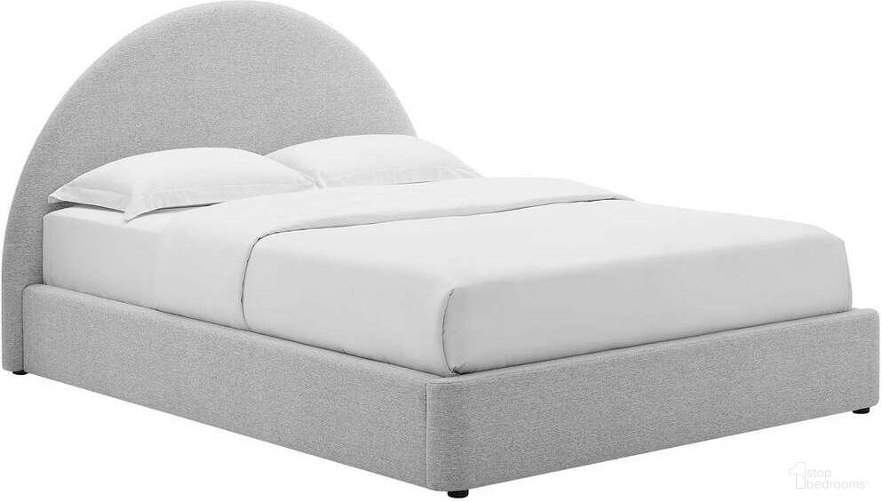 Resort Upholstered Fabric Arched Round Queen Platform Bed In Light Gray