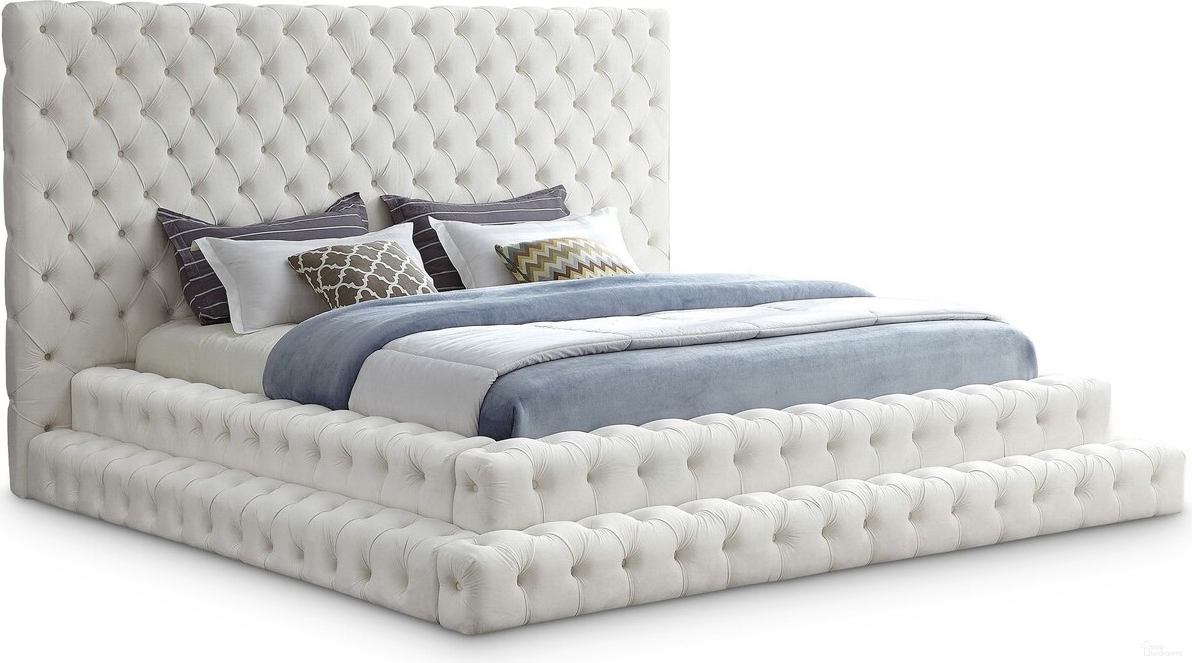 The appearance of Revel Velvet King Bed In Cream designed by Meridian in the modern / contemporary interior design. This cream velvet piece of furniture was selected by 1StopBedrooms from Revel Collection to add a touch of cosiness and style into your home. Sku: RevelCream-K Box 1/3 (Headboard / Slats);RevelCream-K Box 2/3 (2 Inner Higher Siderails / 1 Inner Higher Siderail/Hardware);RevelCream-K Box 3/3 (2 Outside Lower Siderails + 1 Outside Lower Sidrail). Bed Type: Panel Bed. Bed Size: King. Material: Velvet.